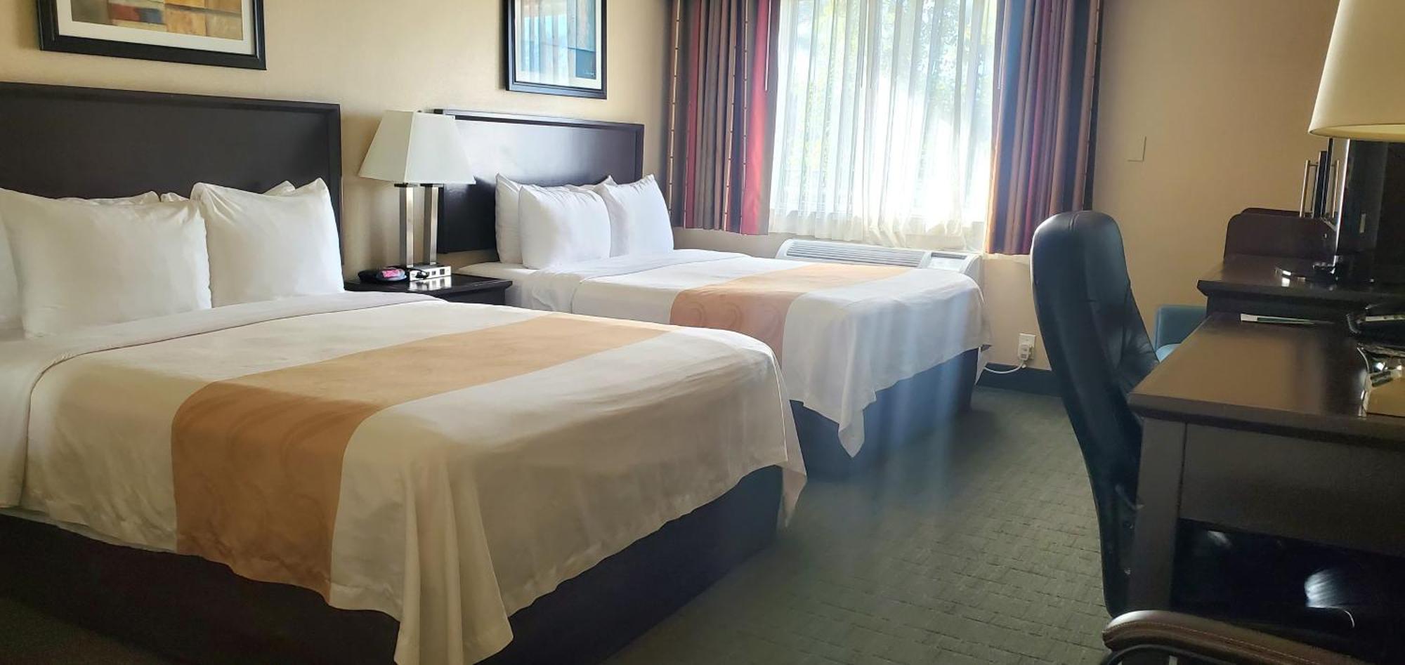 Quality Inn & Suites Anaheim At The Park Exterior foto
